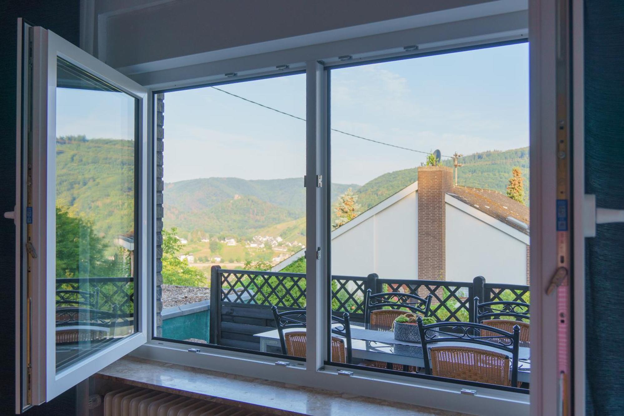 Ferienwohnung Auf Sarret Bullay Ngoại thất bức ảnh